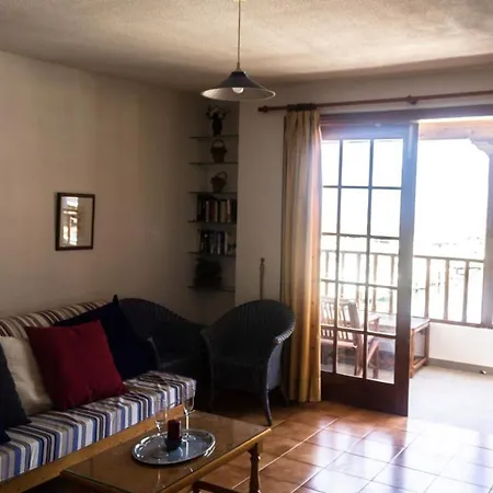 Beachfront & Sunny Gigantes *