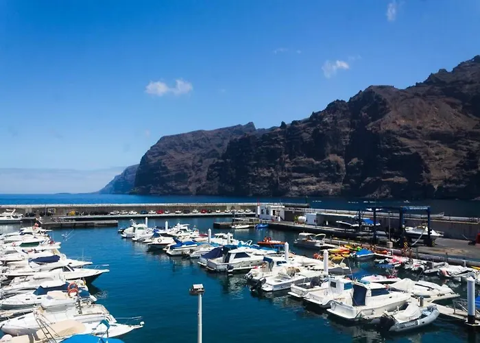 Beachfront & Sunny Gigantes Apartment